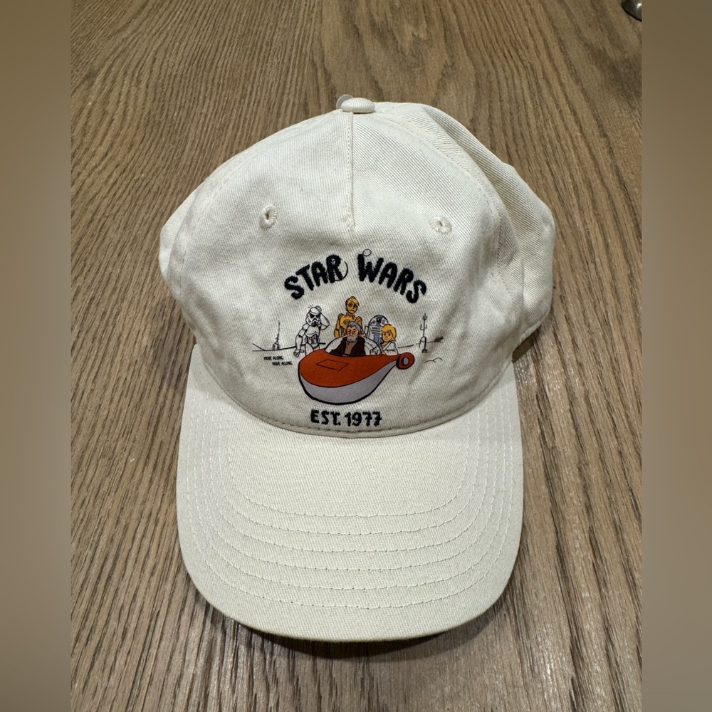 Disney Baseball Hat - Star Wars ''Est. 1977'' - Picture 2 of 4